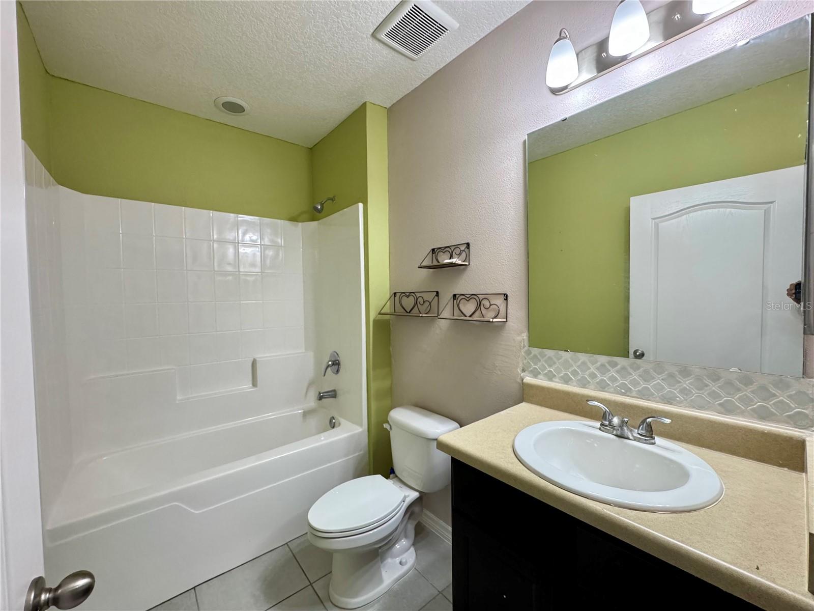 APOPKA WOODS SUB - Residential Lease