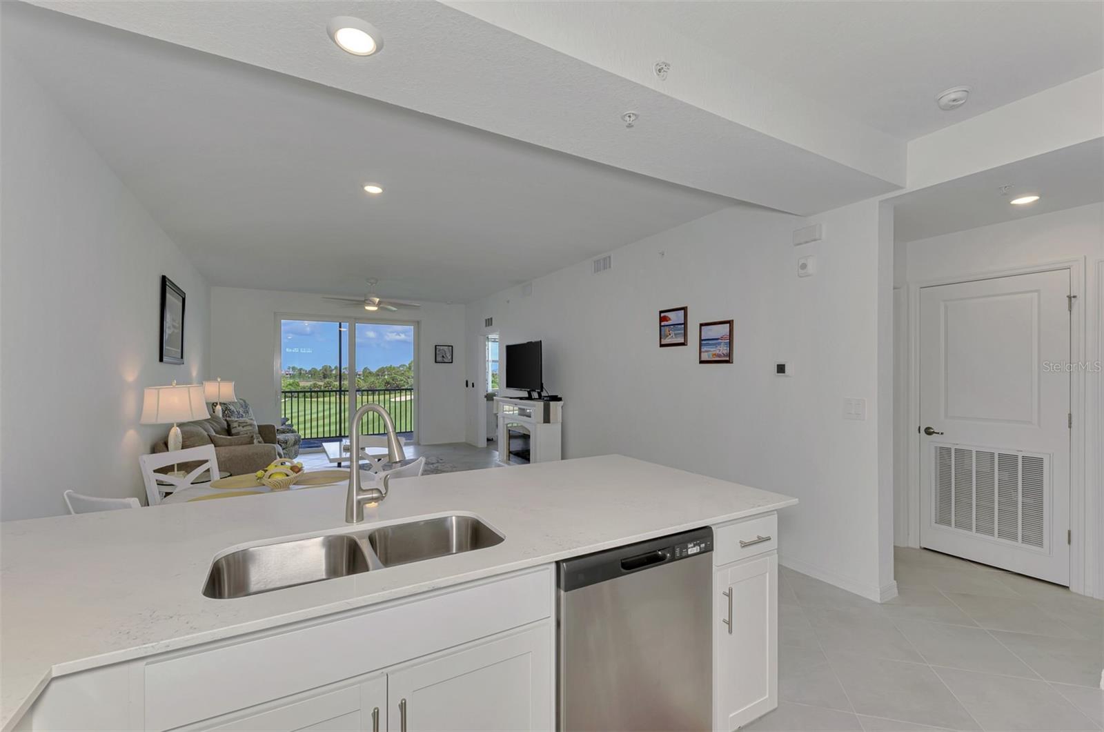WELLEN PARK GOLF & COUNTRY CLUB - Residential