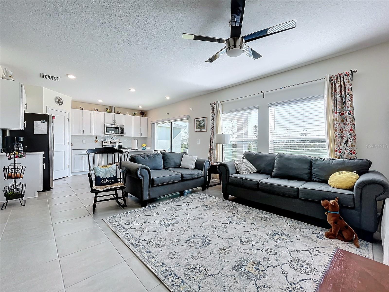 993 CALICO POINTE CIRCLE