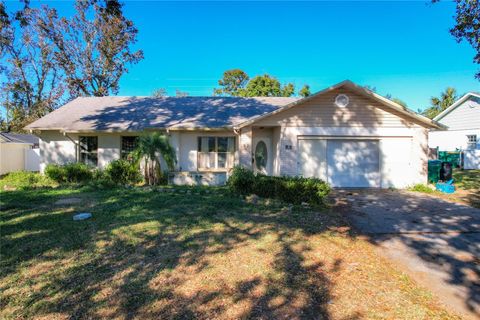 A home in EUSTIS