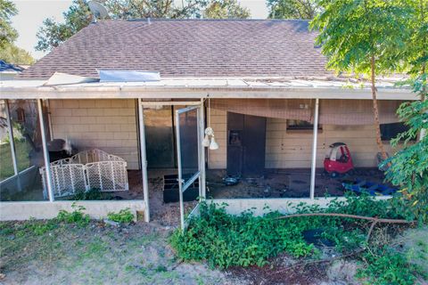 A home in EUSTIS