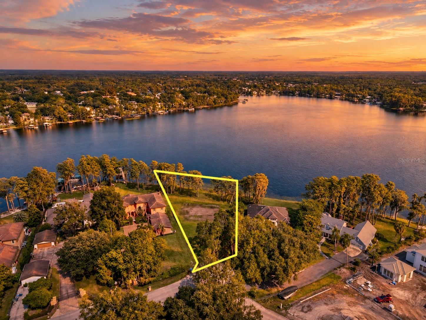 9509 AQUA LANE
