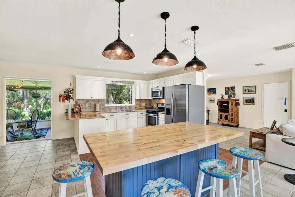 Photo of 4064 N Concord Drive, Crystal River, FL 34428 (MLS # W7888388)