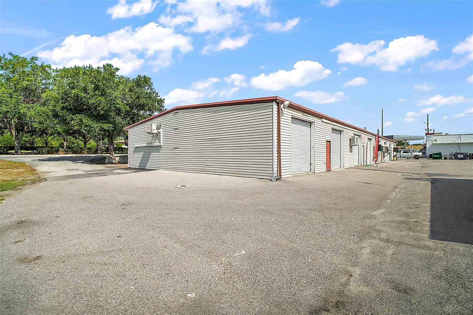 EUSTIS LAKE SAUNDERS SUB - Commercial Sale