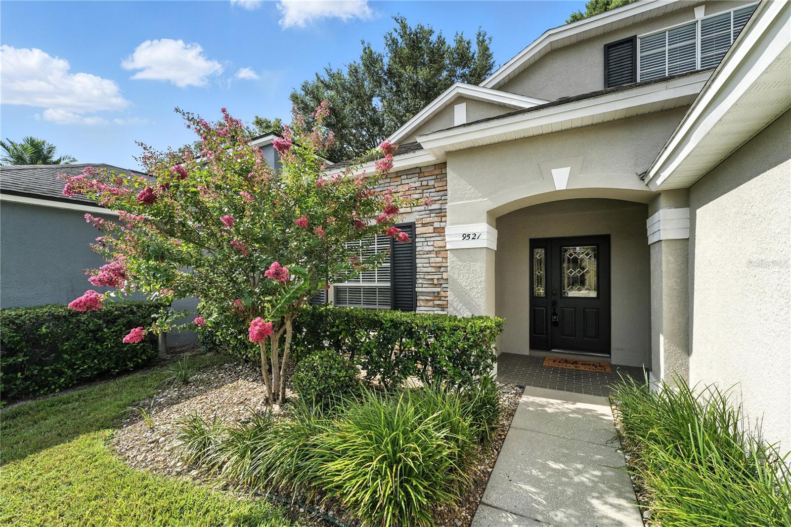 9521 SOUTHERN GARDEN CIRCLE