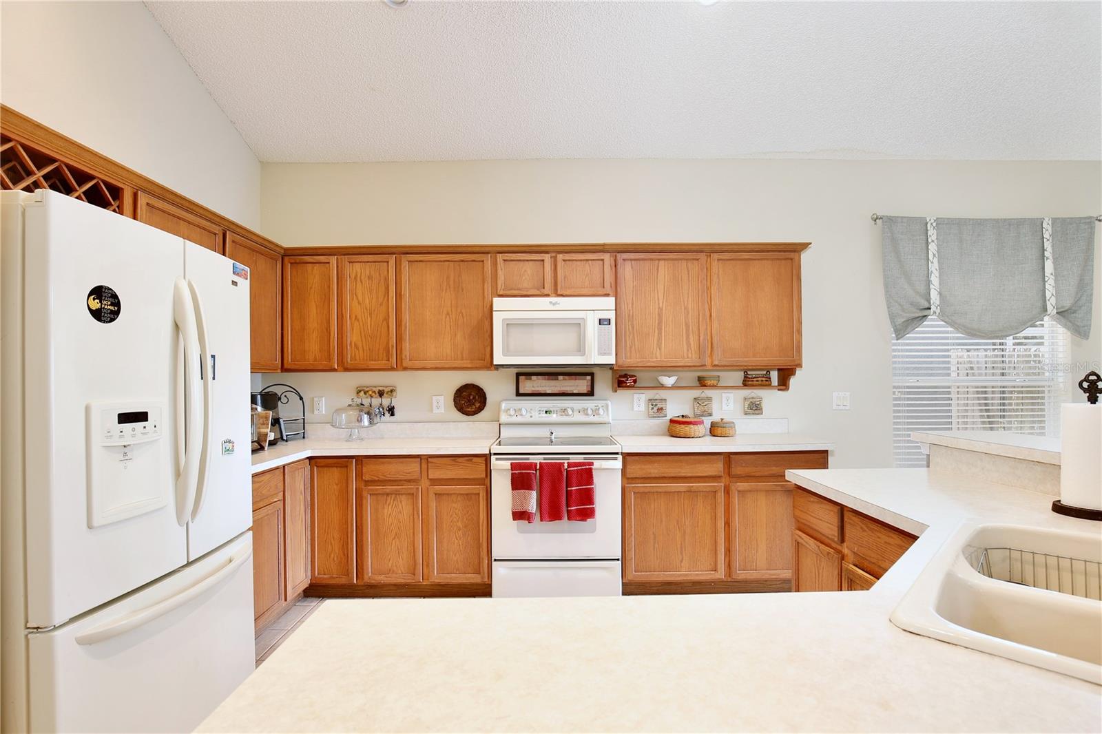 9521 SOUTHERN GARDEN CIRCLE