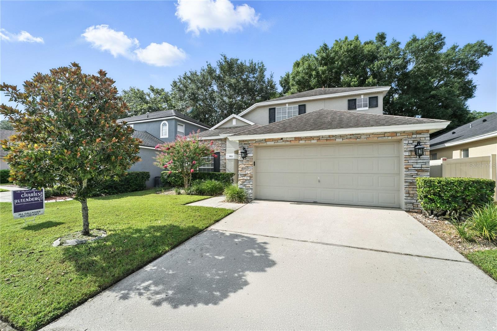 9521 SOUTHERN GARDEN CIRCLE
