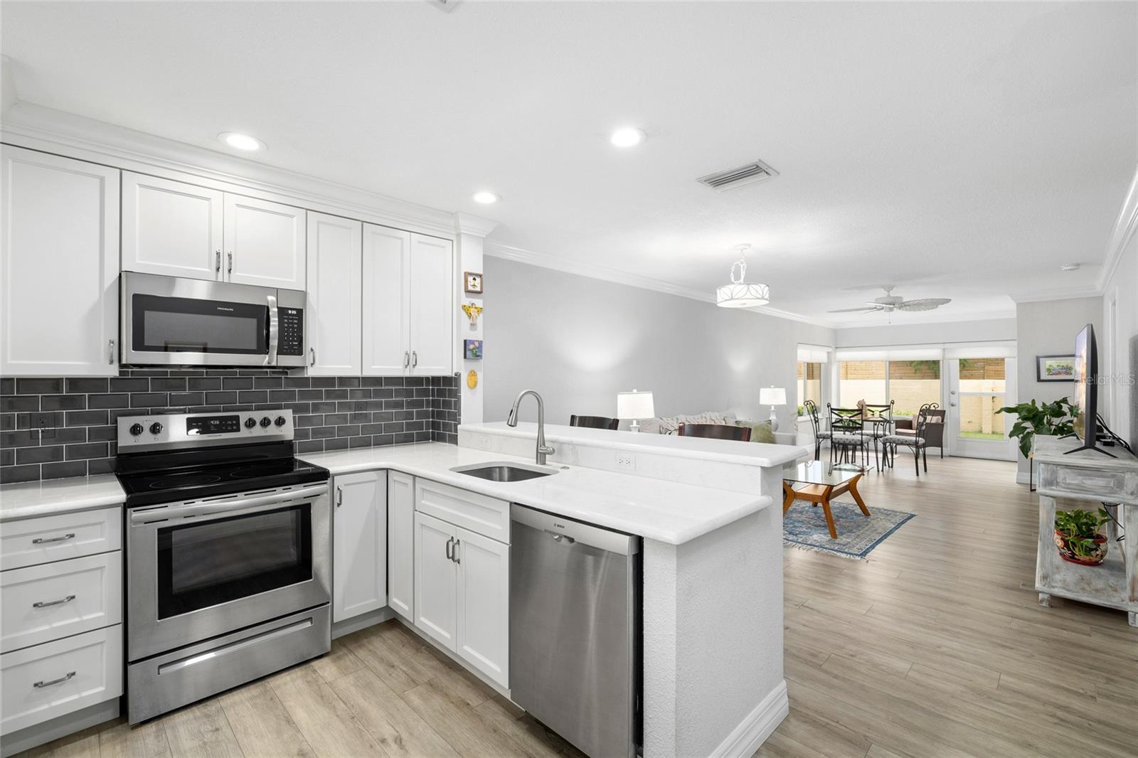 PINEHURST VILLAGE - Residential