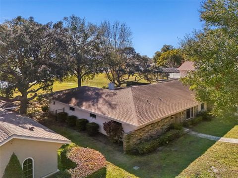 A home in LONGWOOD