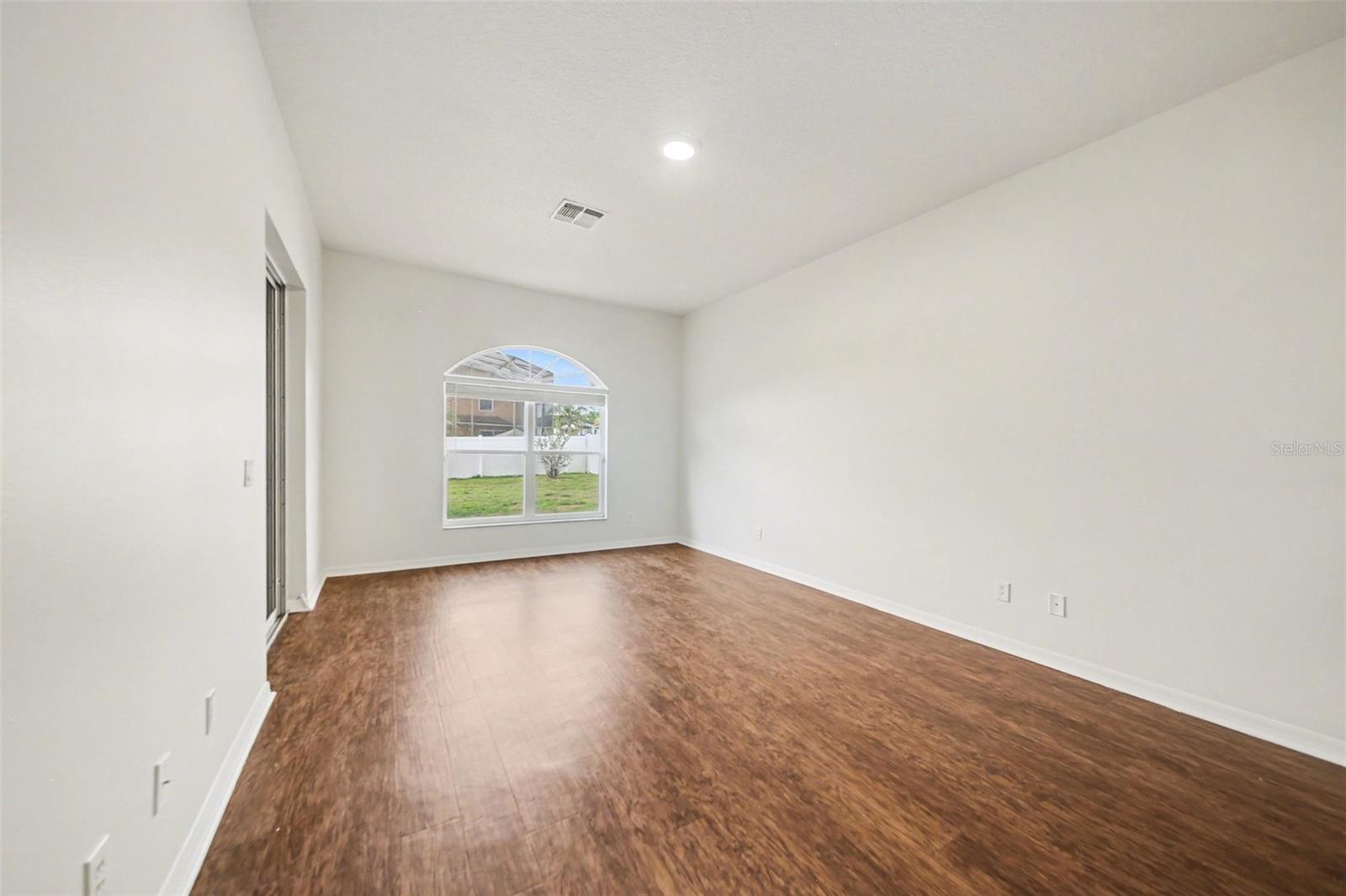 WINTERMERE POINTE PH 02 46/141 - Residential