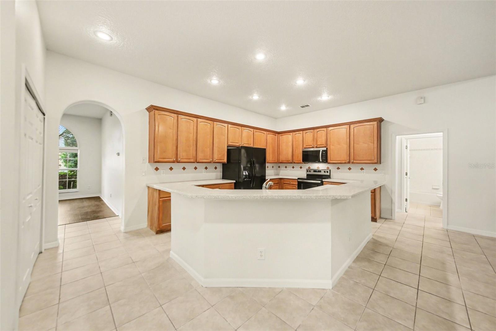 WINTERMERE POINTE PH 02 46/141 - Residential