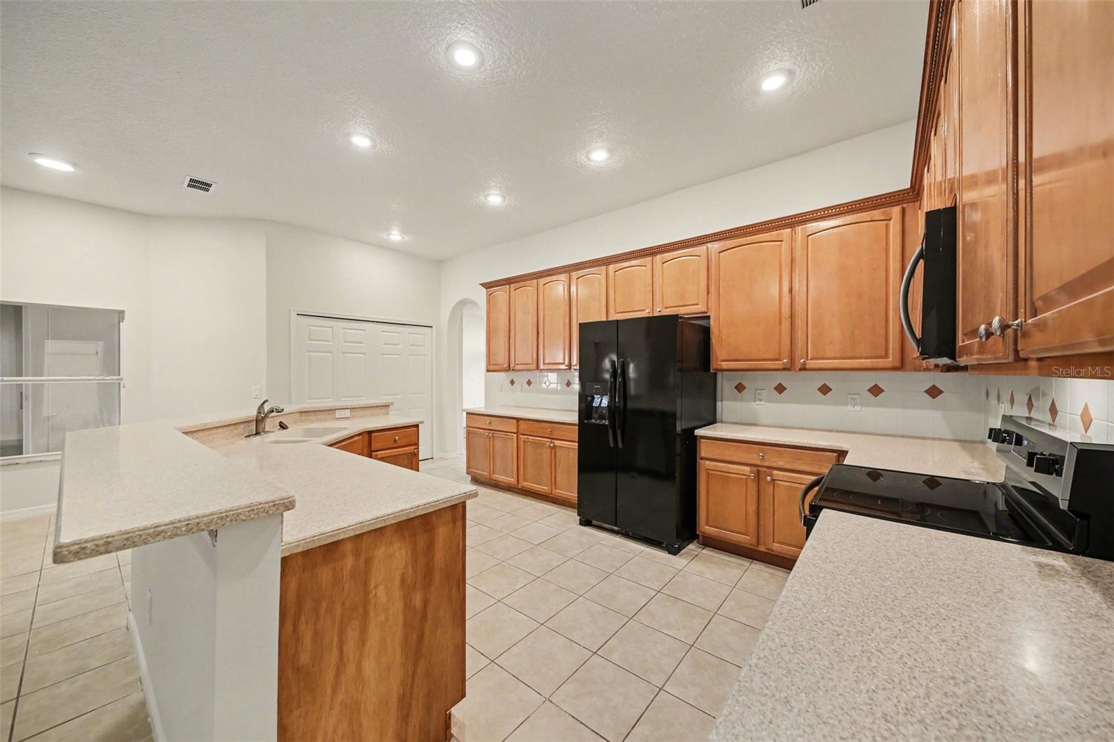 WINTERMERE POINTE PH 02 46/141 - Residential