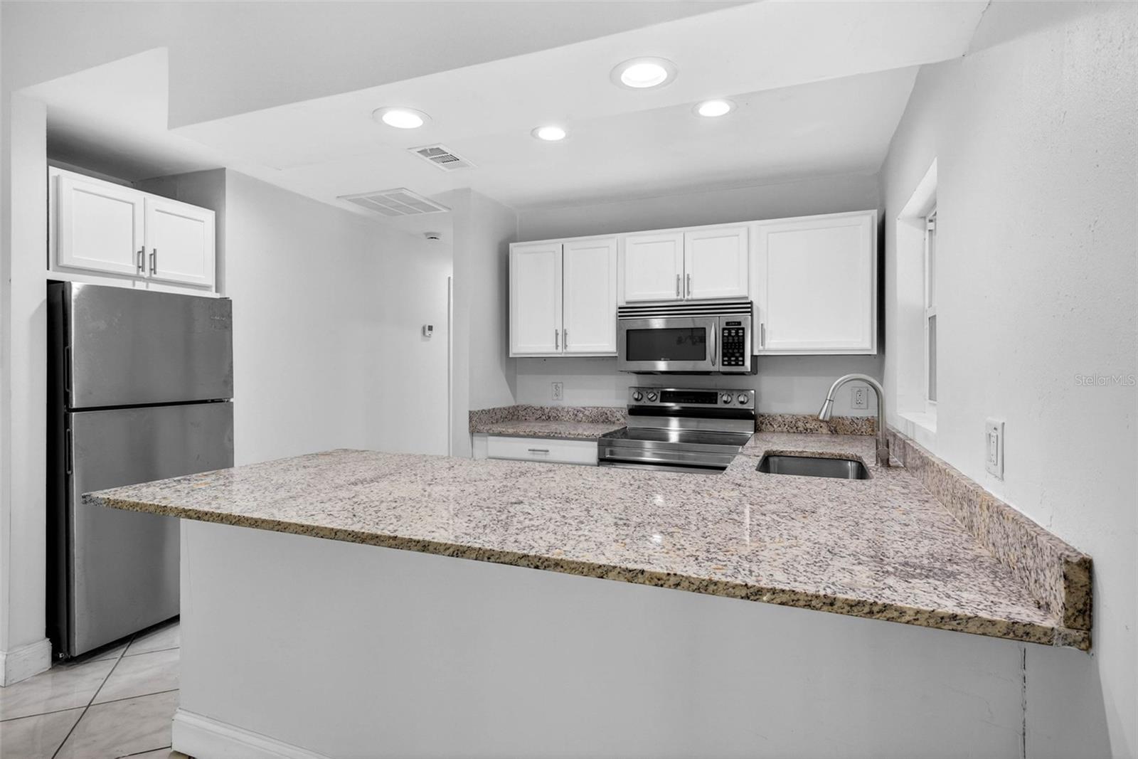 FOREST OAKS - Residential