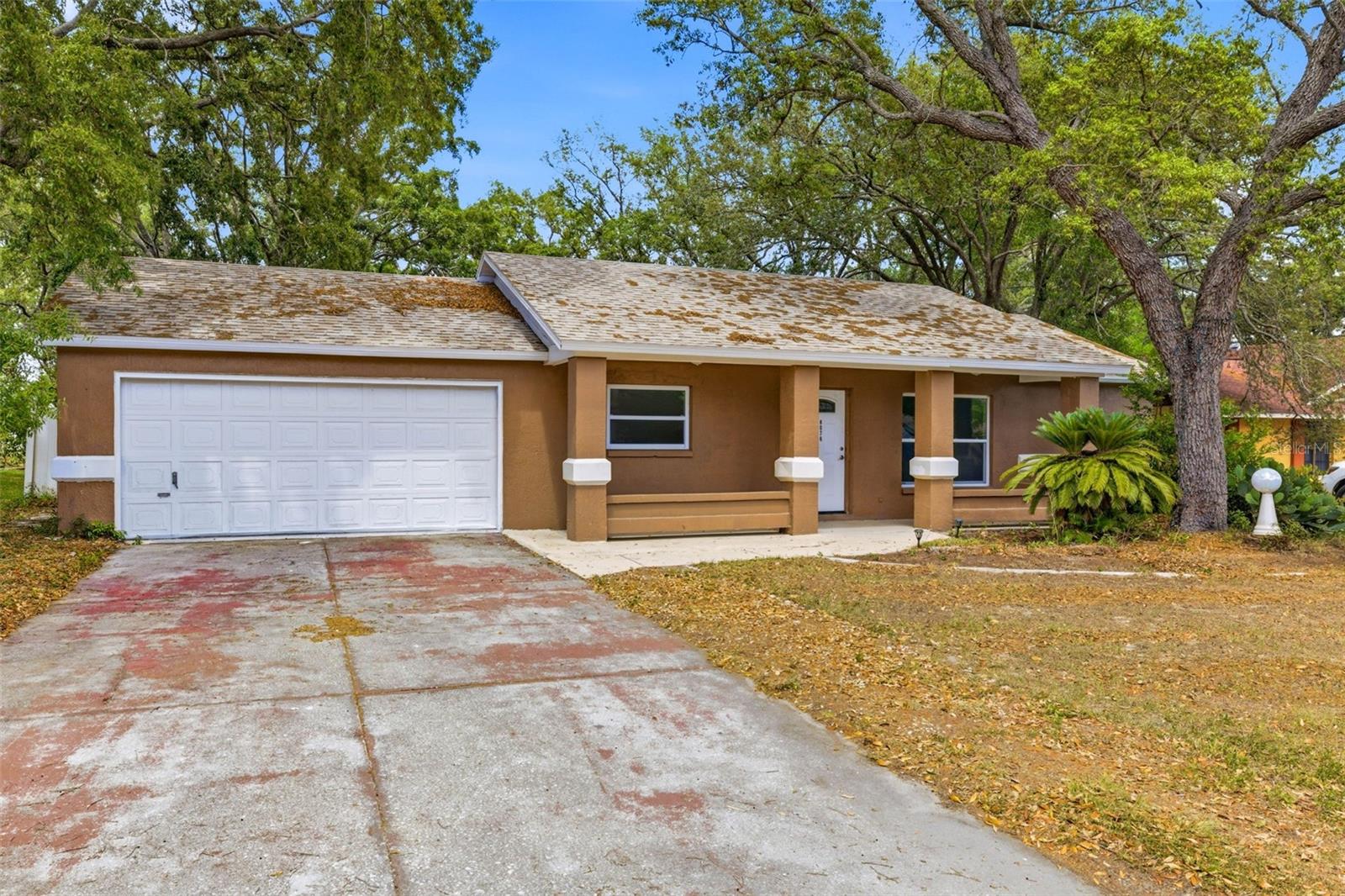 8076 WOODEN DRIVE