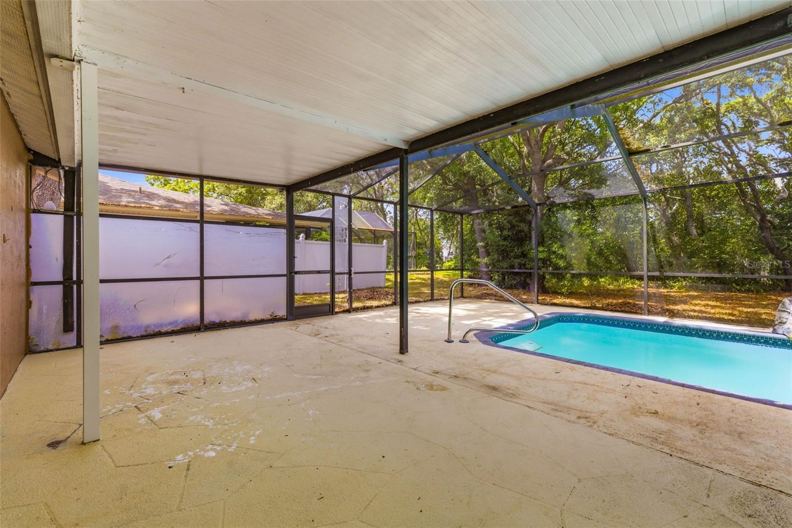 FOREST OAKS - Residential