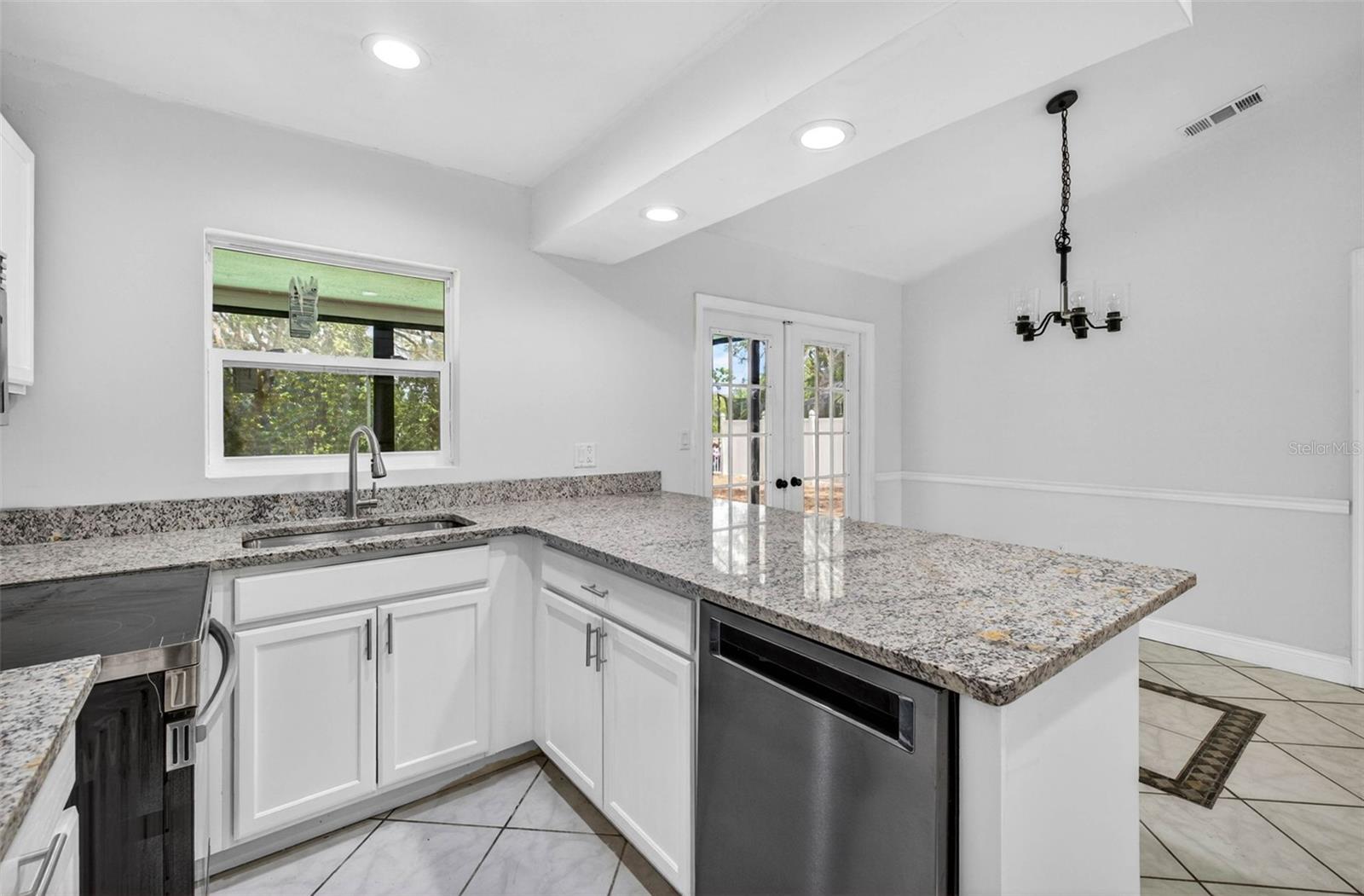 FOREST OAKS - Residential