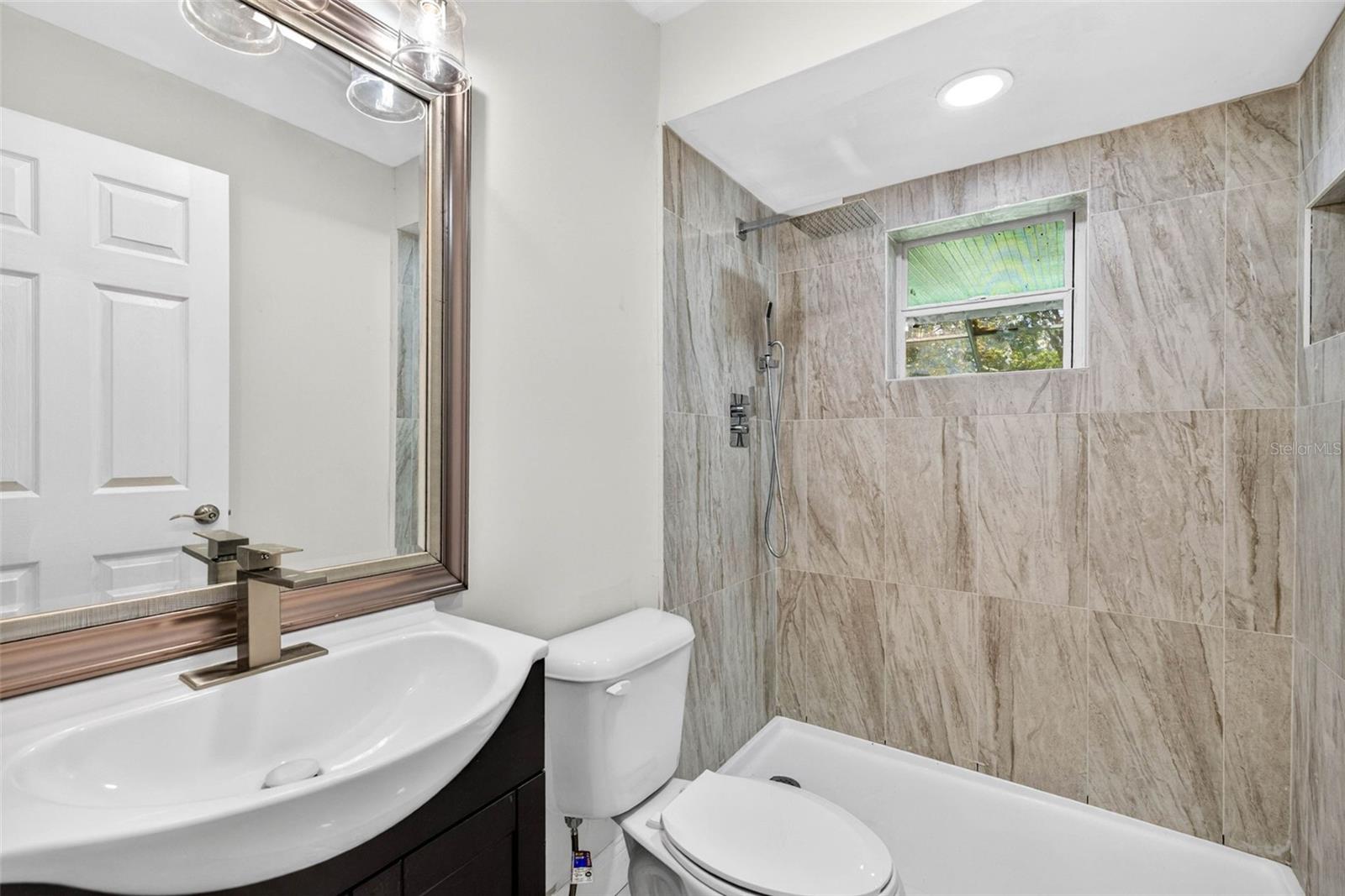 FOREST OAKS - Residential