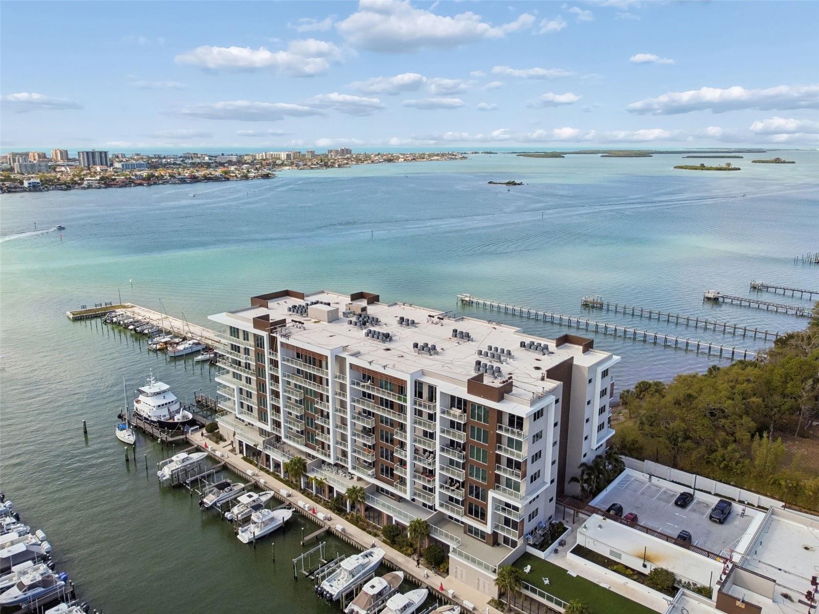 MARINA BAY 880 CONDO - Residential