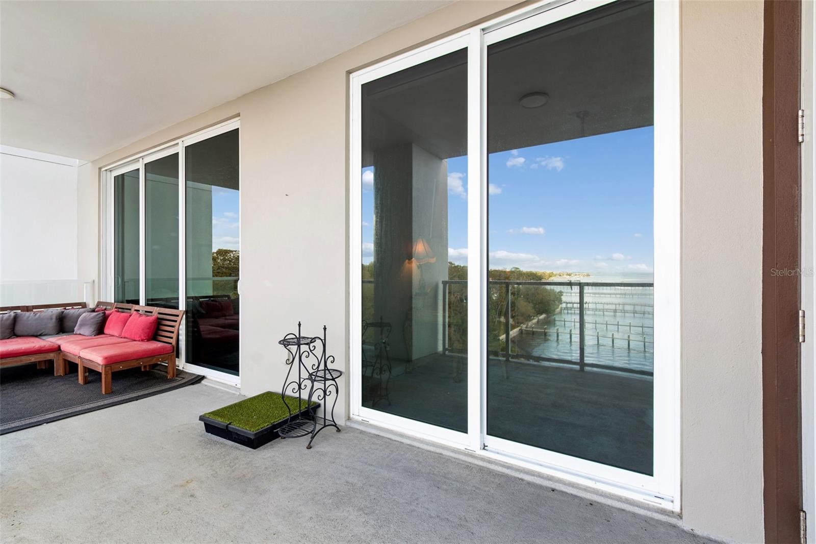 MARINA BAY 880 CONDO - Residential