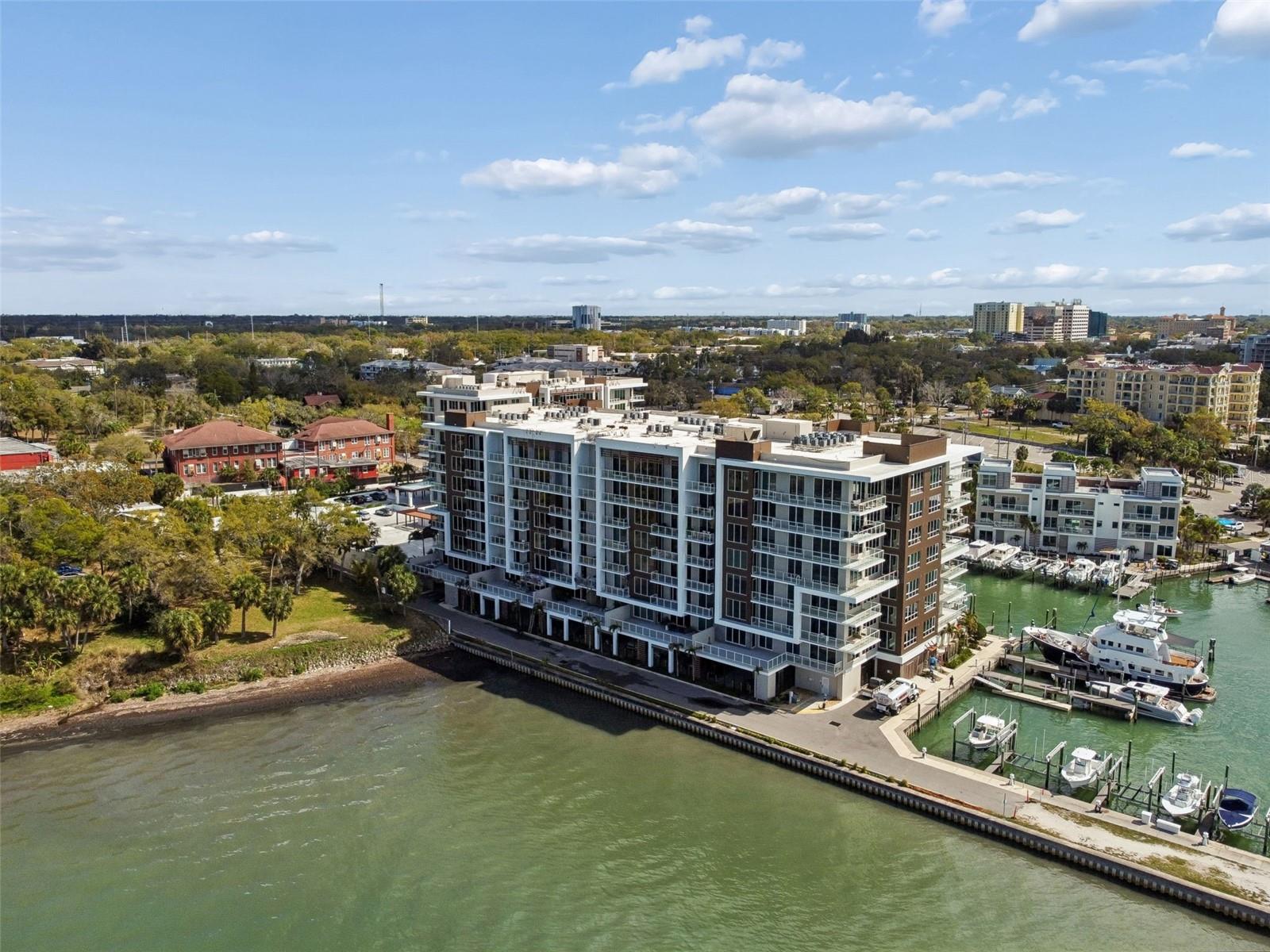 MARINA BAY 880 CONDO - Residential