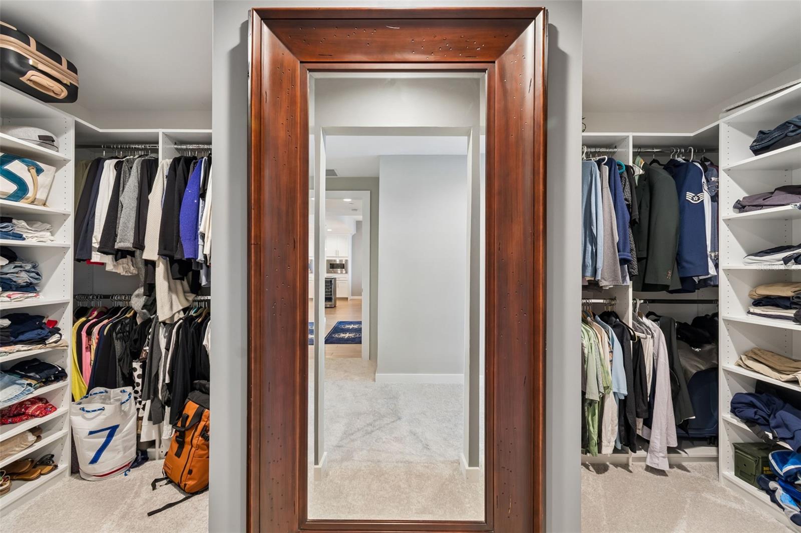 MARINA BAY 880 CONDO - Residential