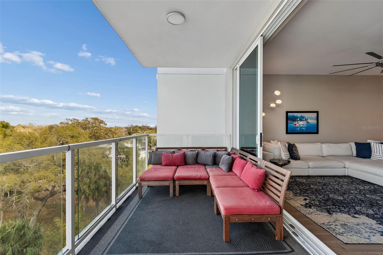 MARINA BAY 880 CONDO - Residential