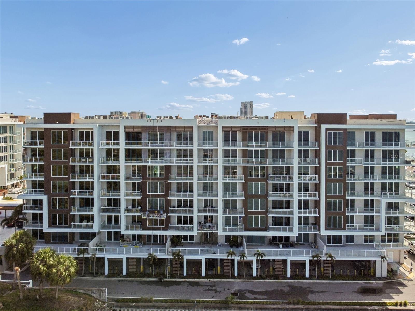 MARINA BAY 880 CONDO - Residential