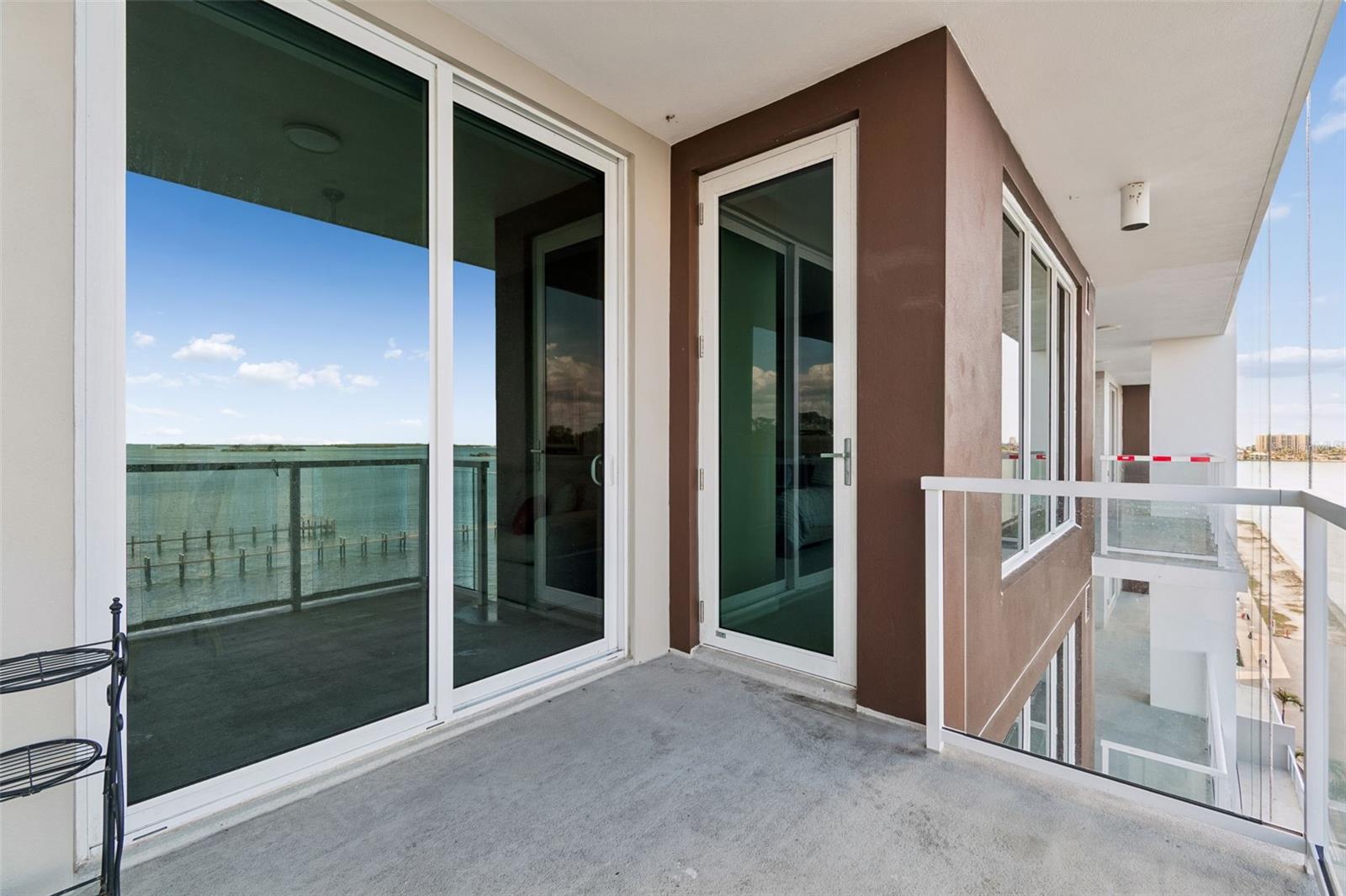 MARINA BAY 880 CONDO - Residential