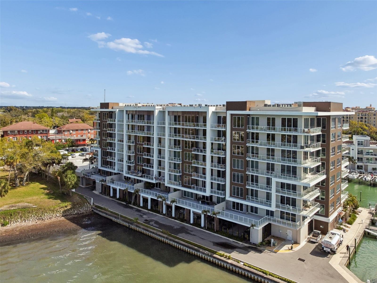 MARINA BAY 880 CONDO - Residential