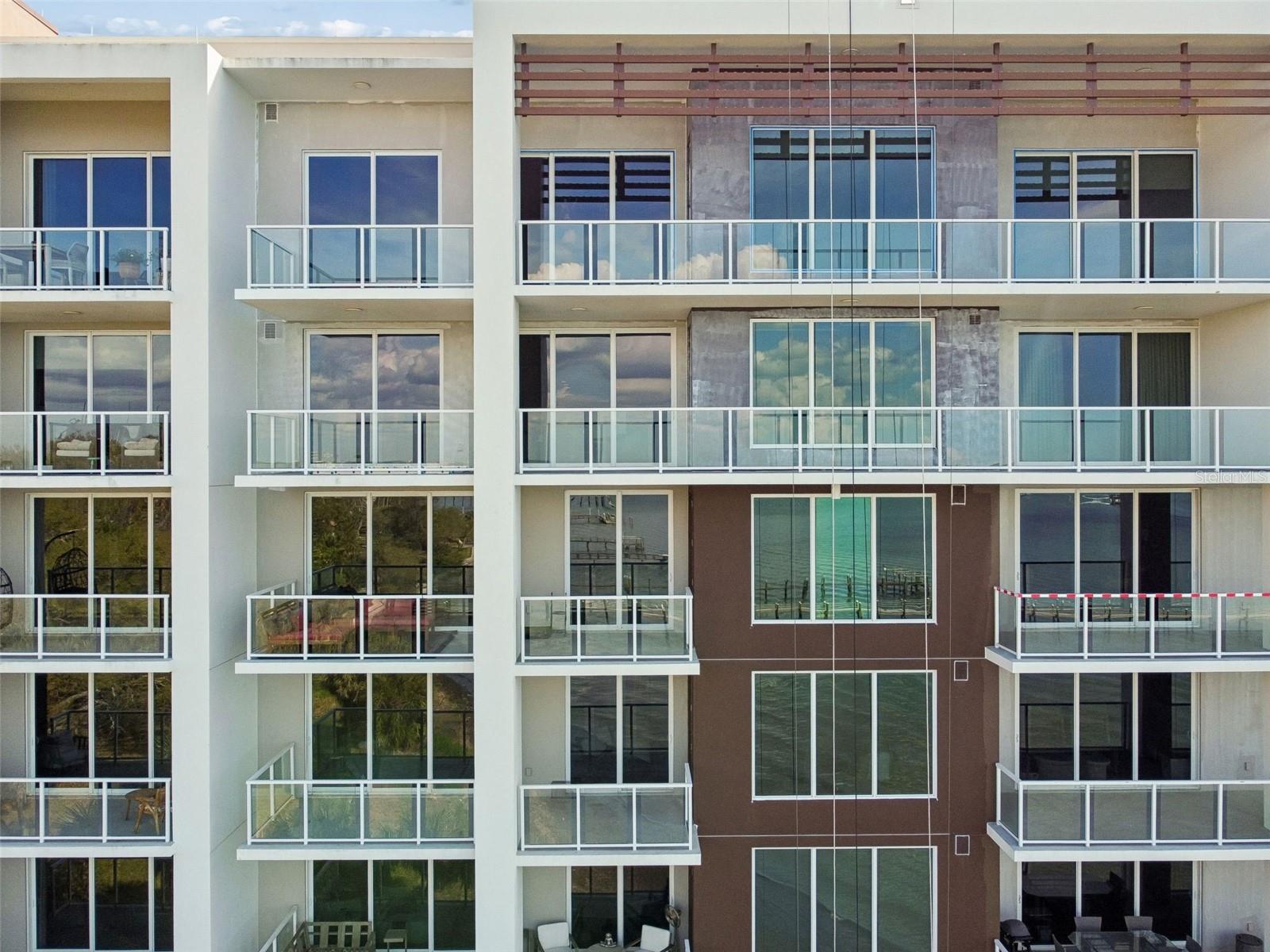 MARINA BAY 880 CONDO - Residential