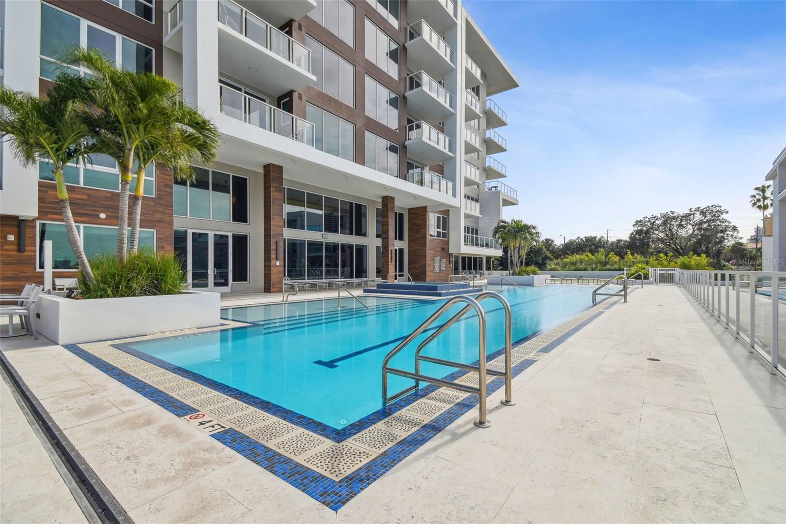 MARINA BAY 880 CONDO - Residential