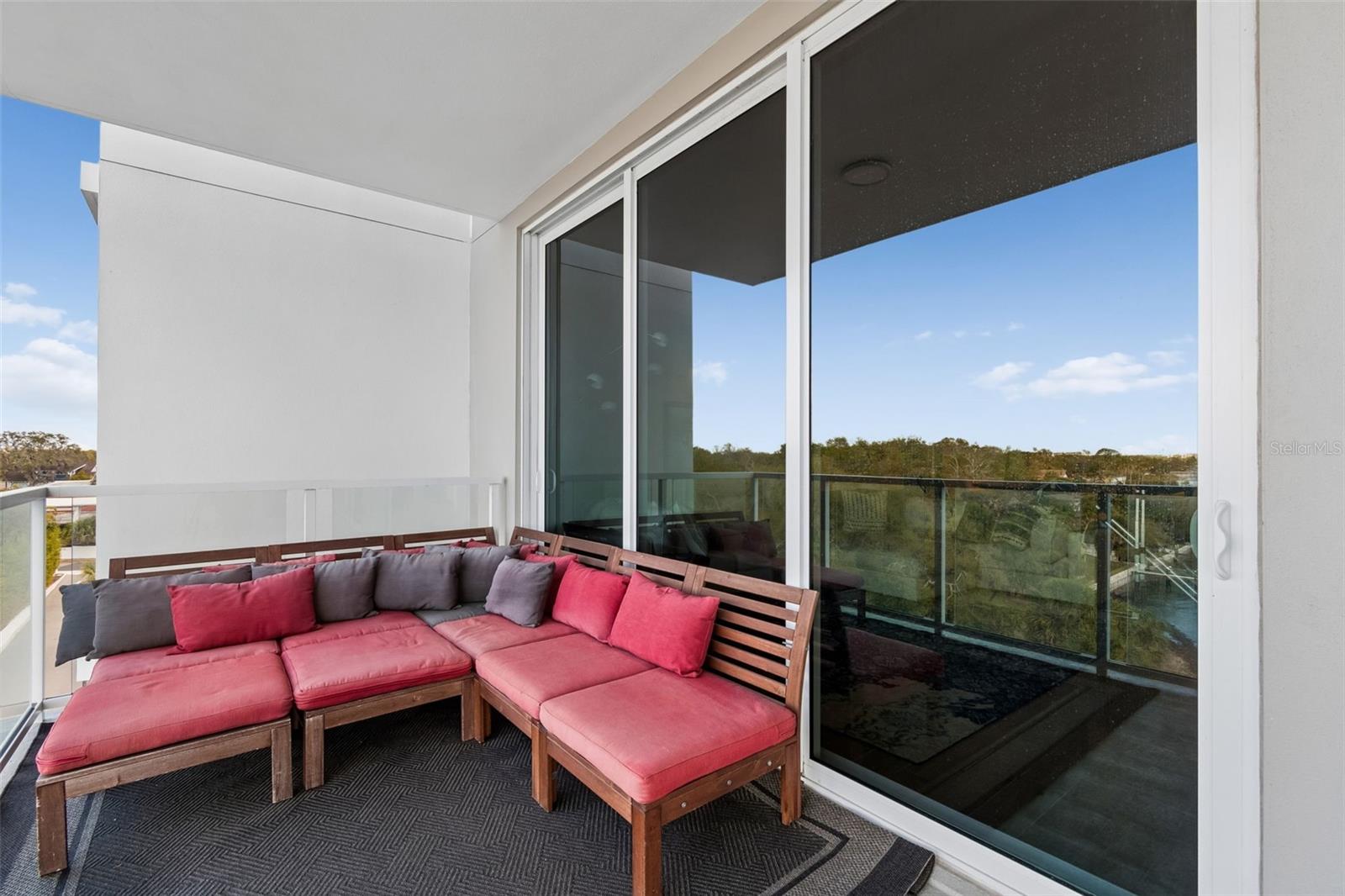 MARINA BAY 880 CONDO - Residential