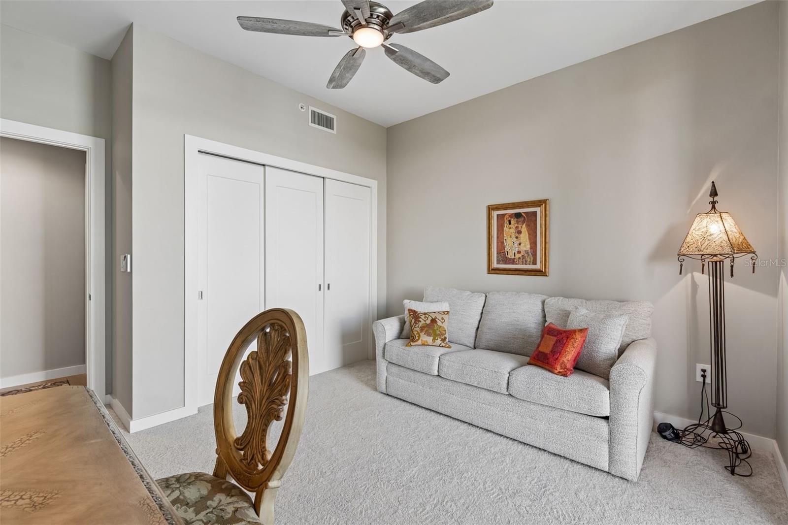 MARINA BAY 880 CONDO - Residential