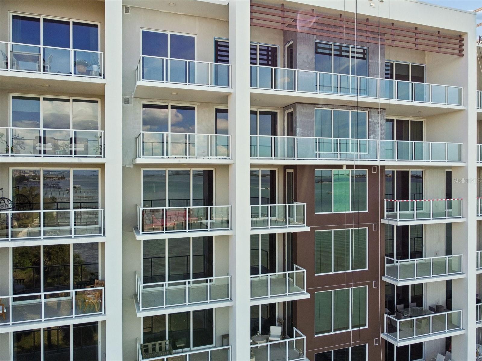 MARINA BAY 880 CONDO - Residential