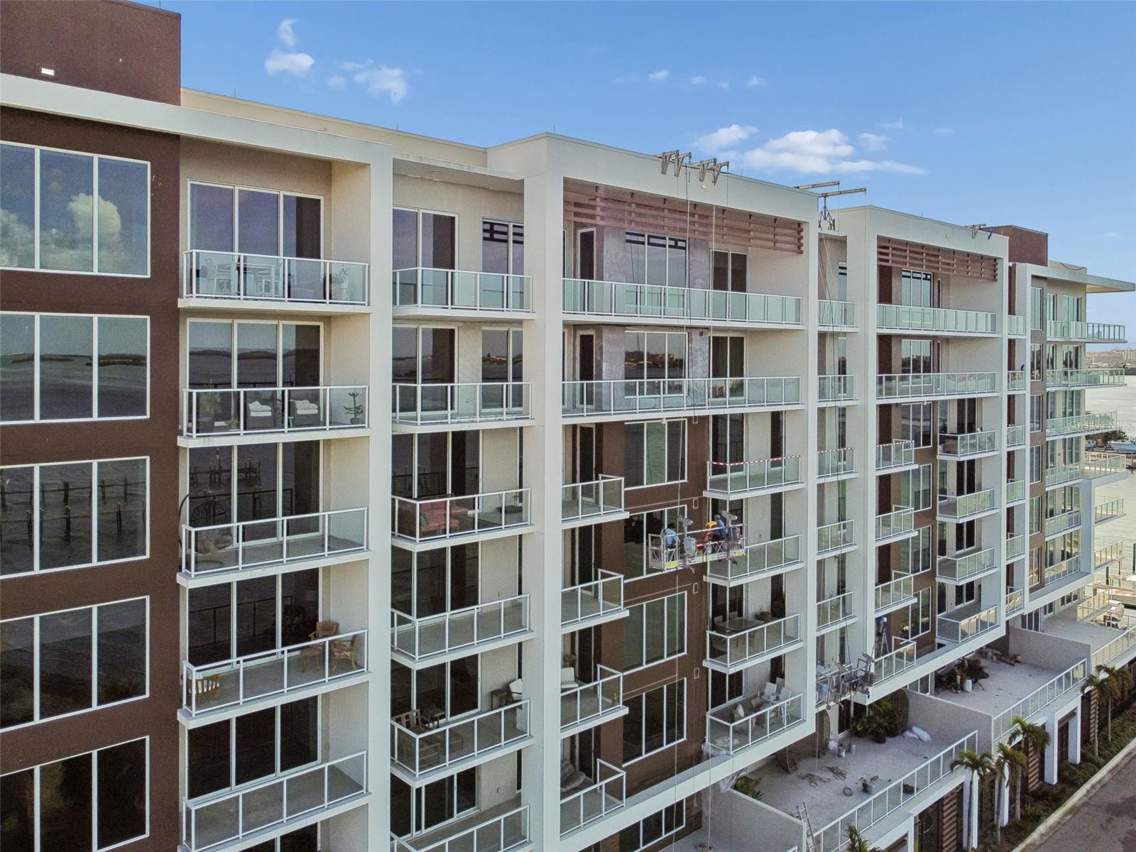 MARINA BAY 880 CONDO - Residential