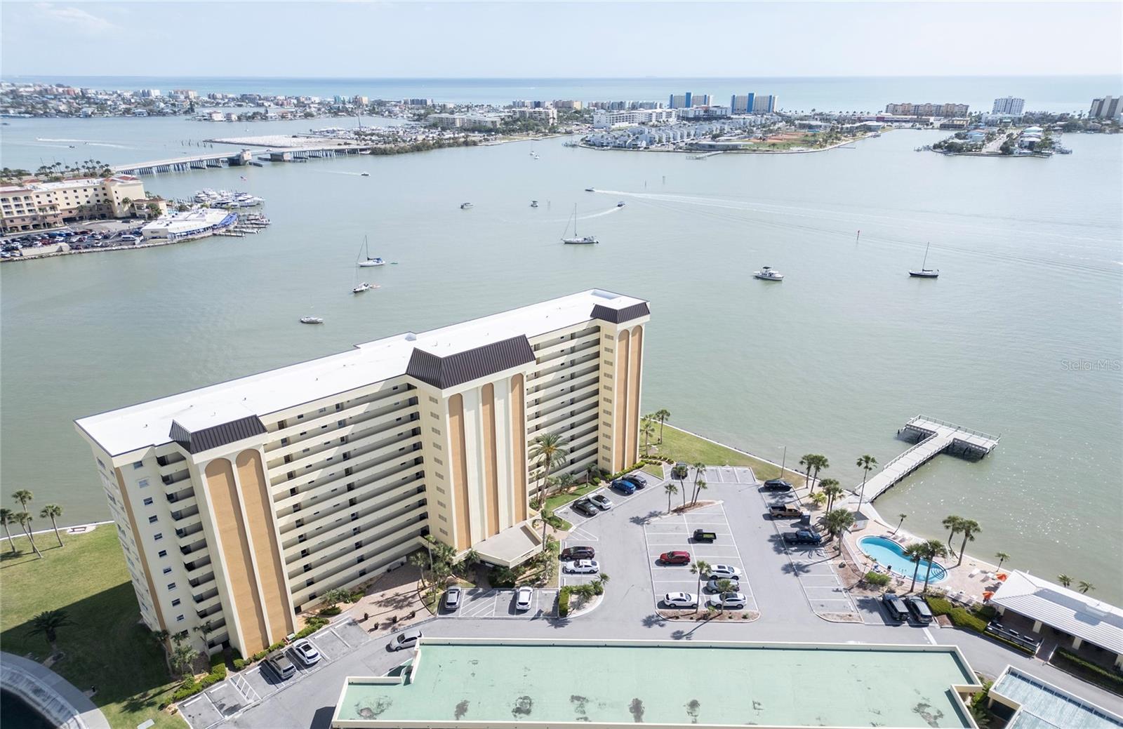 CONTINENTAL TOWERS CONDO - Residential