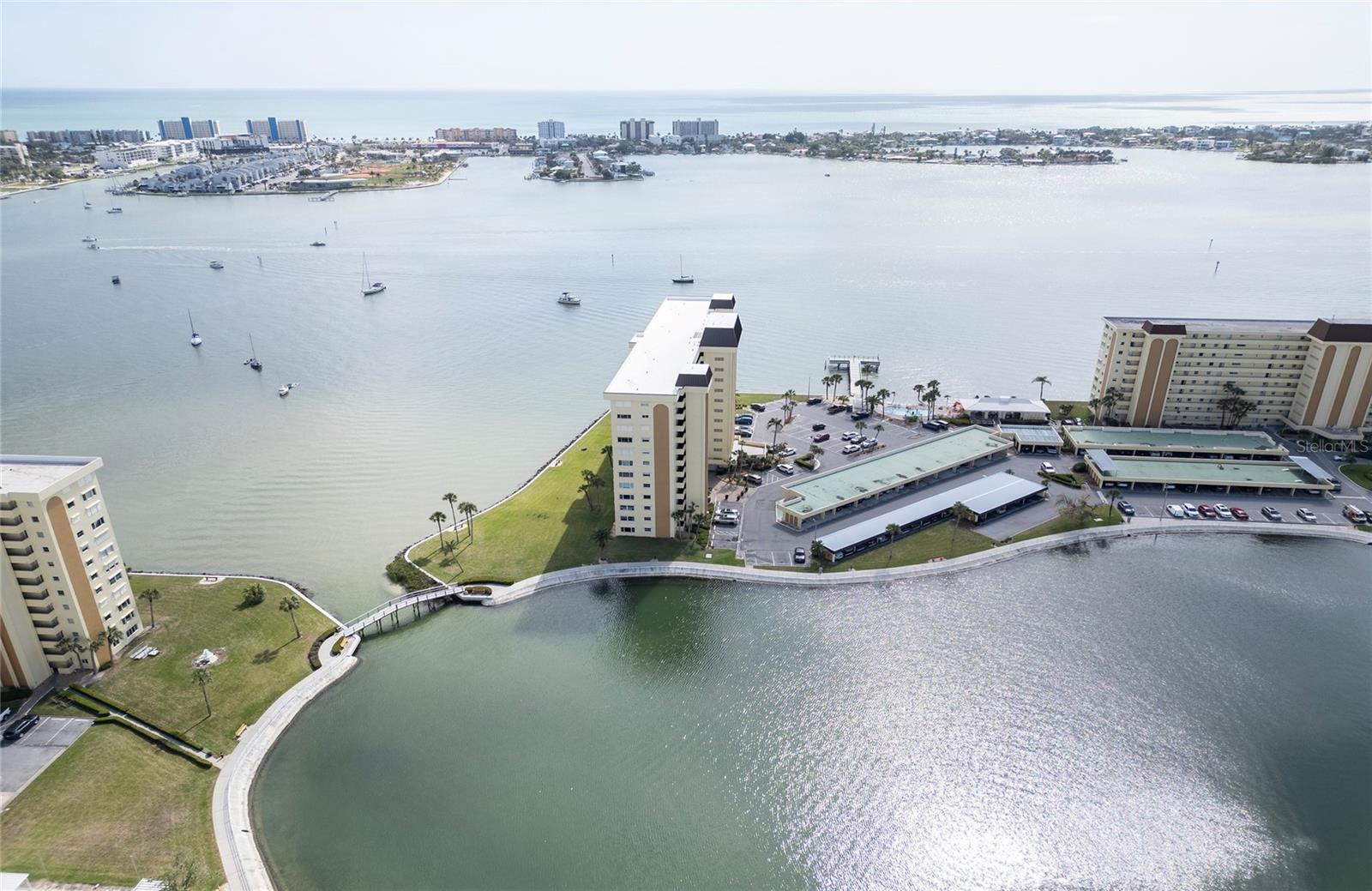 CONTINENTAL TOWERS CONDO - Residential