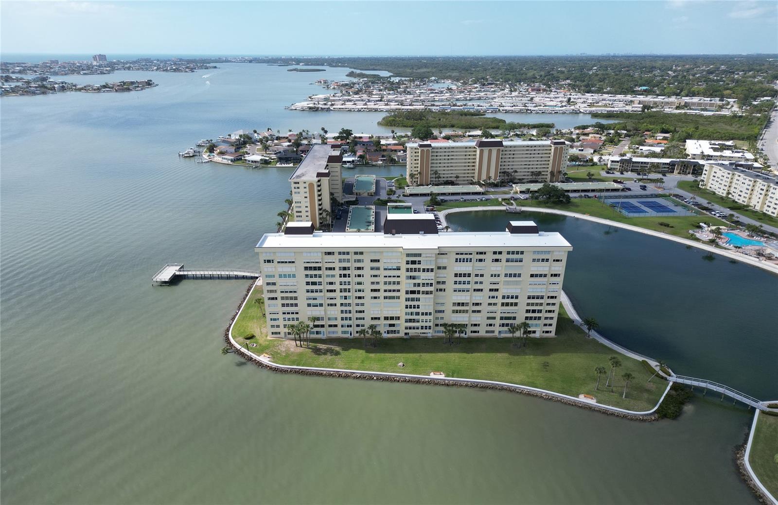 CONTINENTAL TOWERS CONDO - Residential