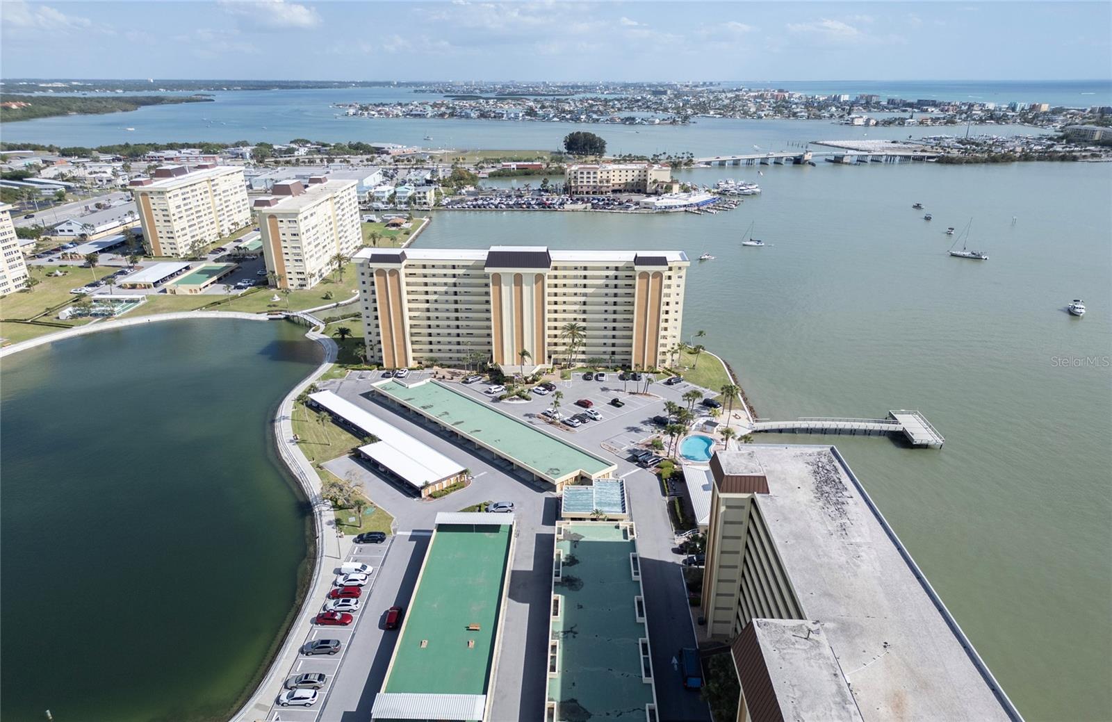 CONTINENTAL TOWERS CONDO - Residential