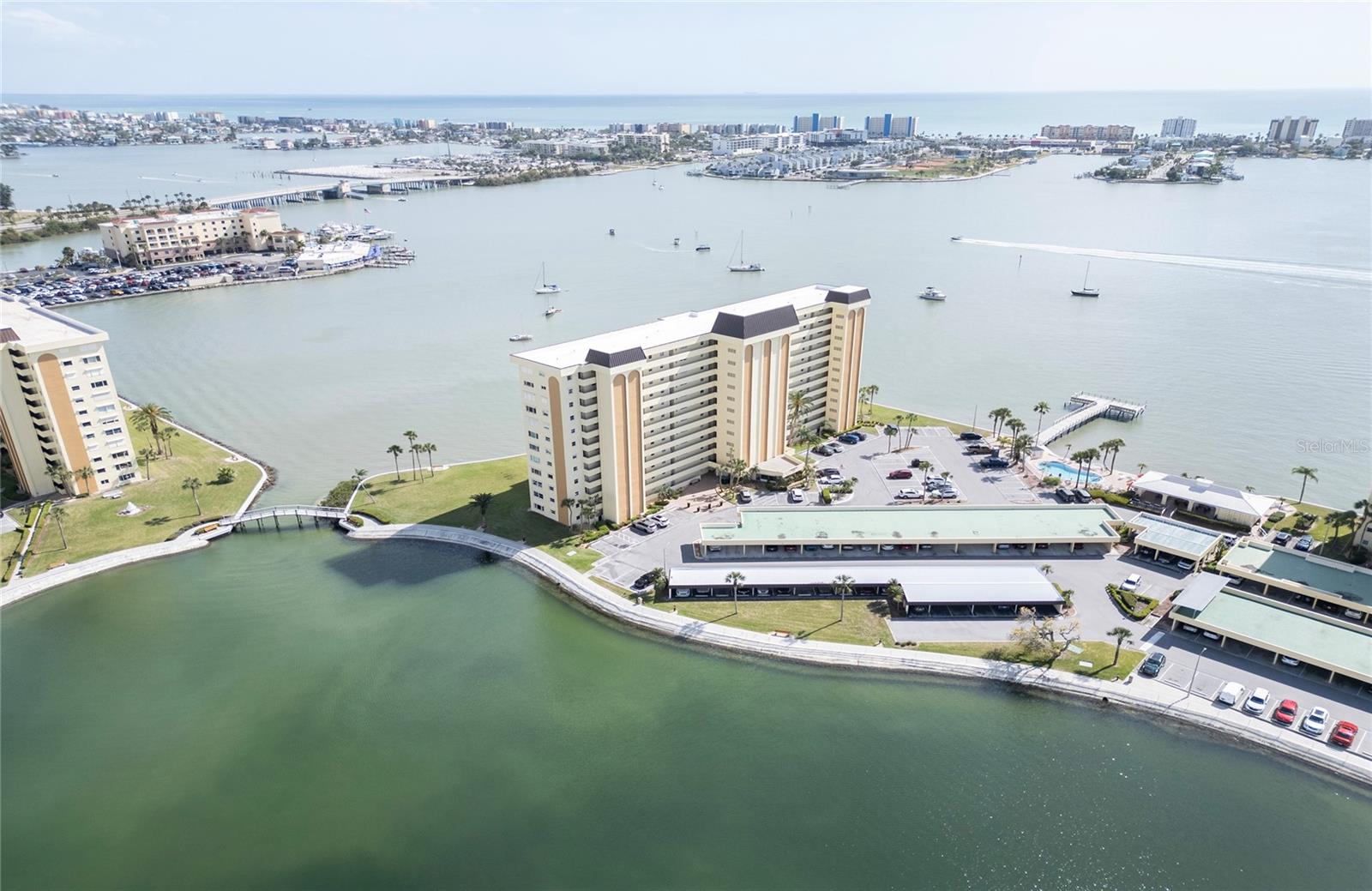 CONTINENTAL TOWERS CONDO - Residential