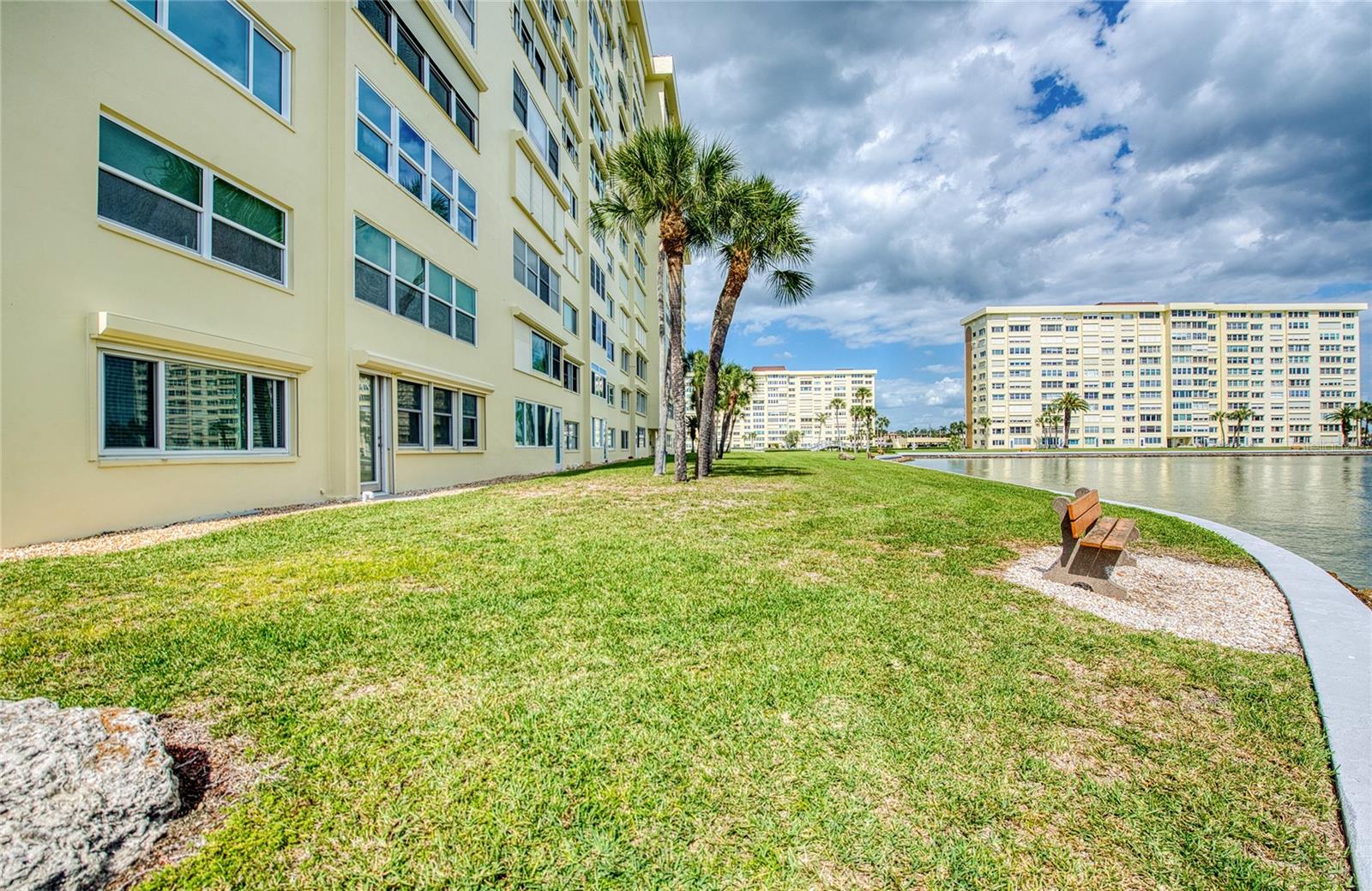 CONTINENTAL TOWERS CONDO - Residential