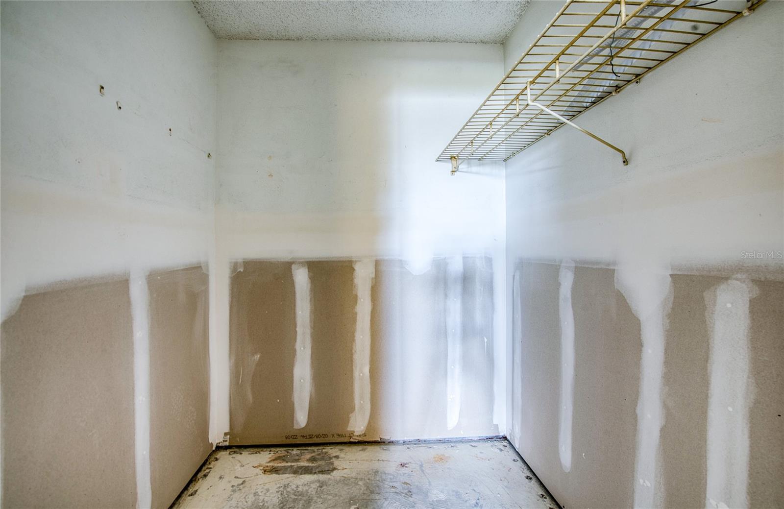 CONTINENTAL TOWERS CONDO - Residential