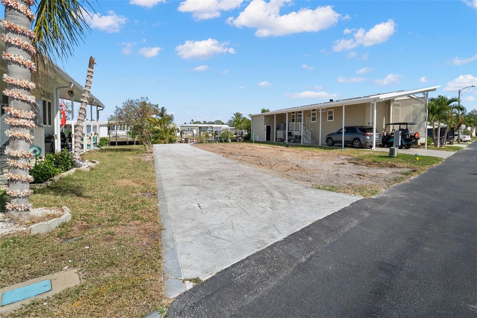 MOBEL AMERICANA MOBILE HOME PARK UNREC - Land