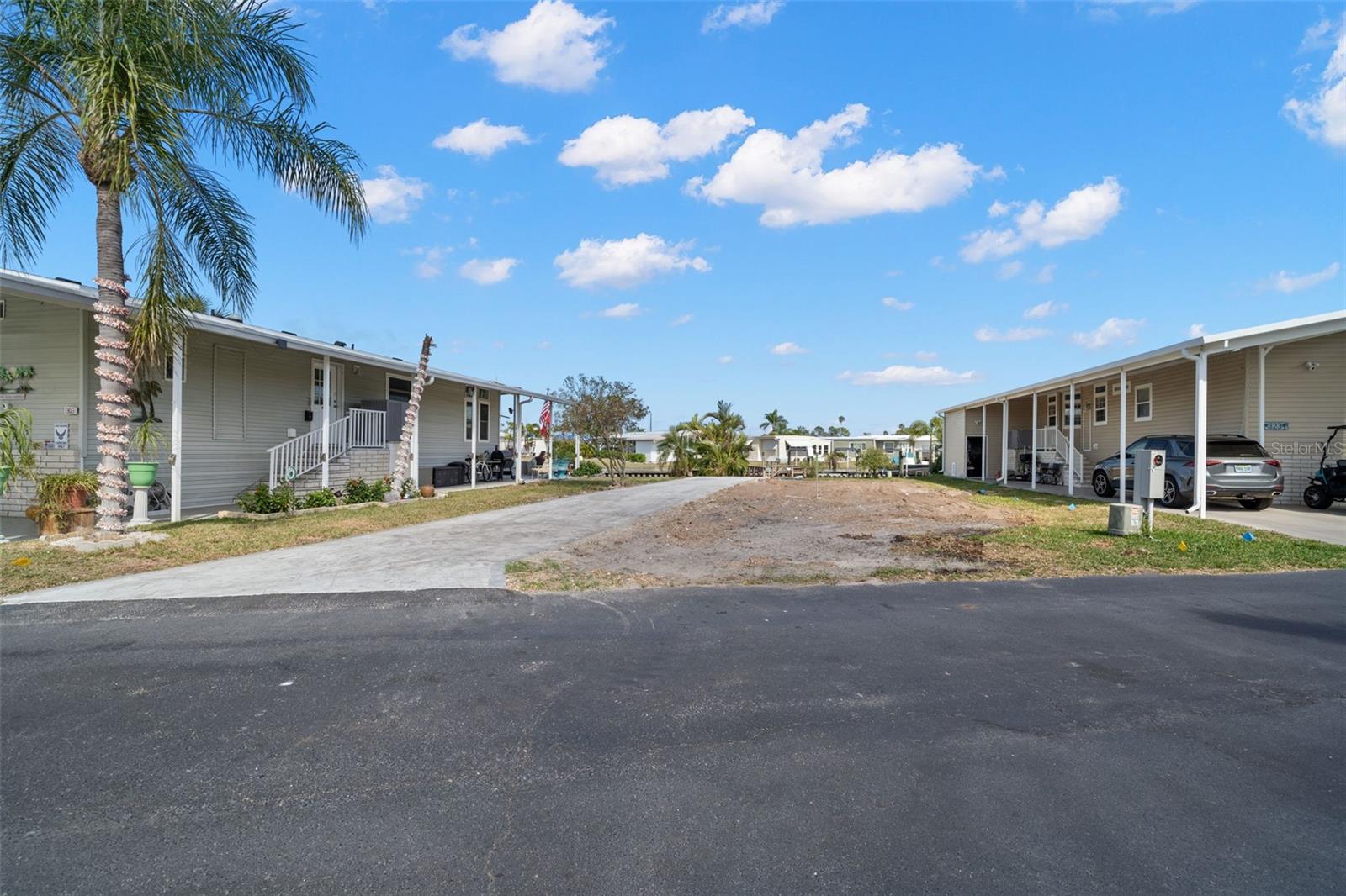 MOBEL AMERICANA MOBILE HOME PARK UNREC - Land