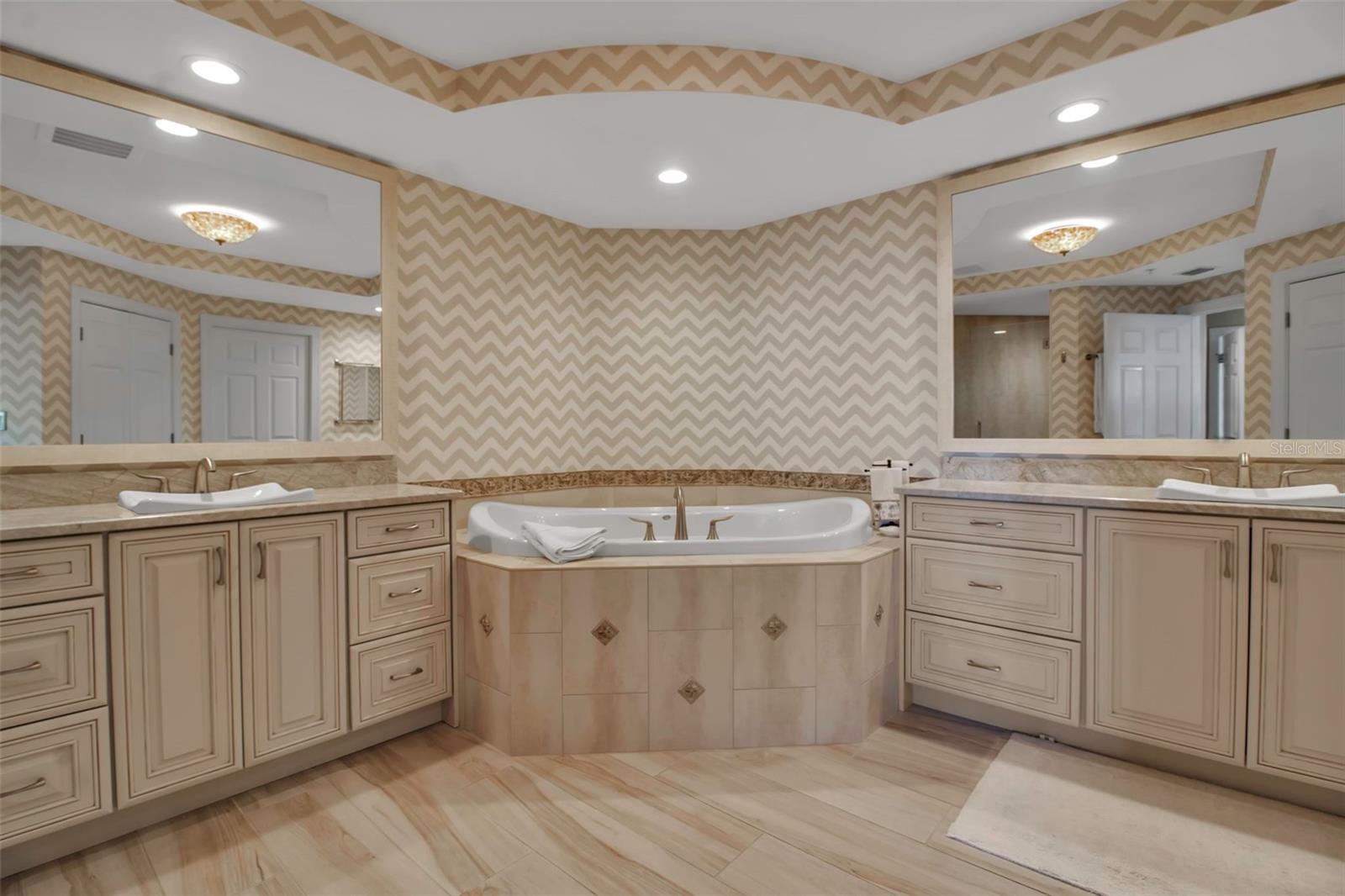 MERIDIAN AT THE OAKS PRESERVE - Residential