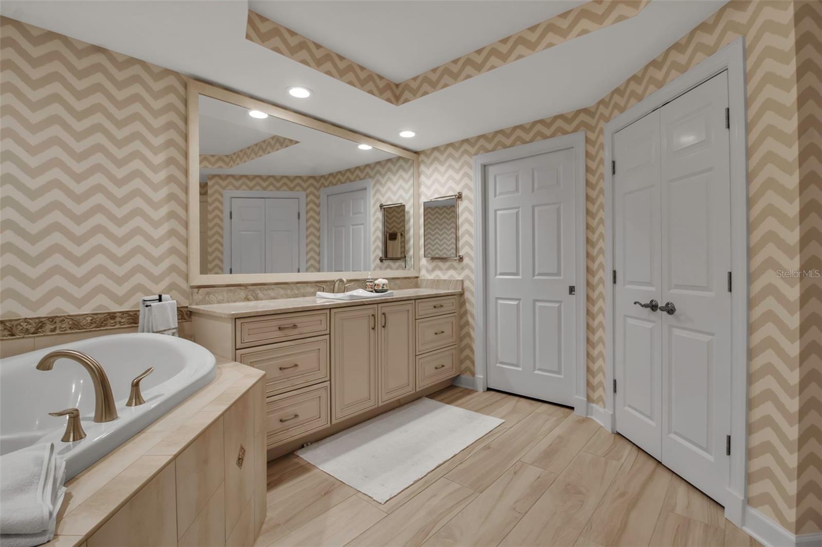 MERIDIAN AT THE OAKS PRESERVE - Residential