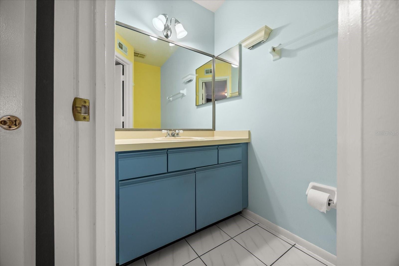 WHISPER LAKES - Residential