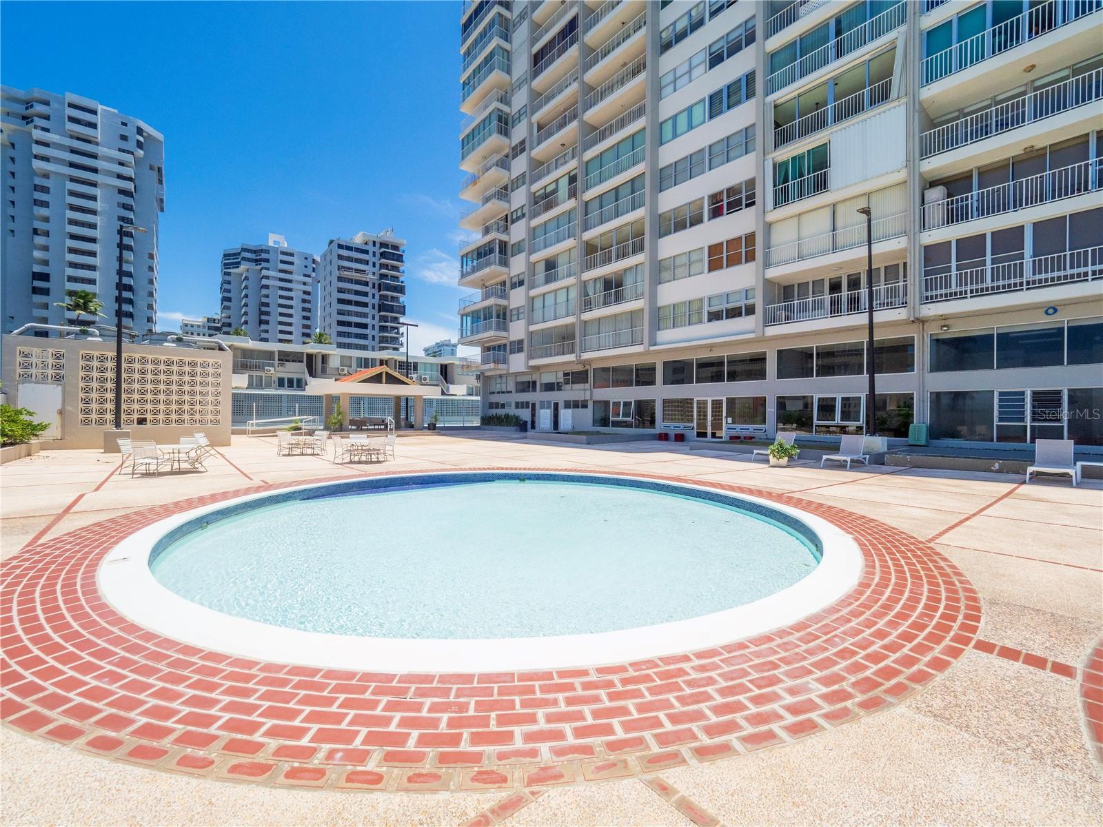 COND TORRE DEL MAR - Residential