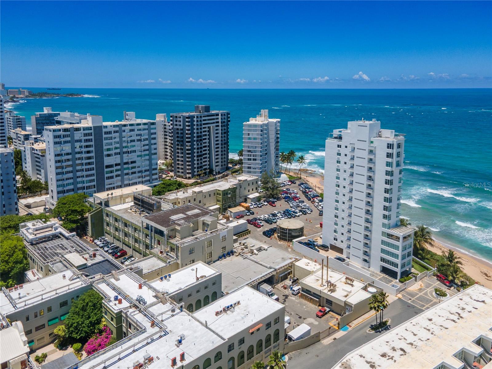 COND TORRE DEL MAR - Residential