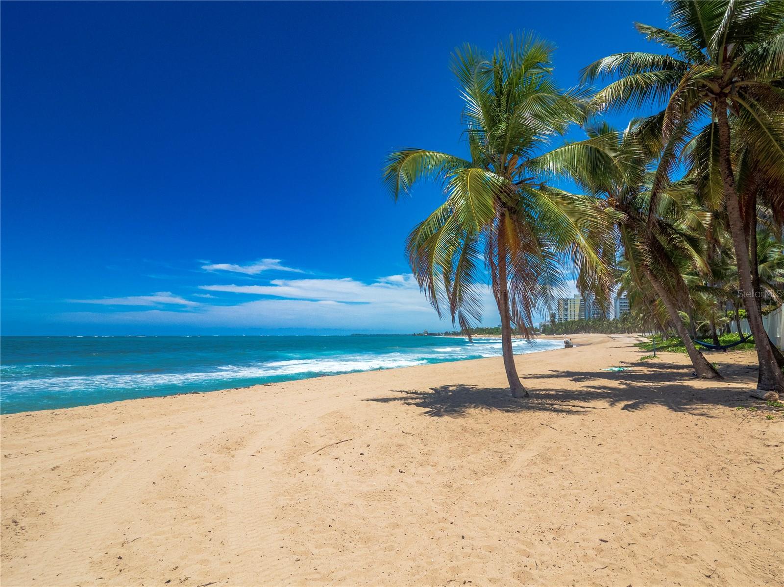 COND TORRE DEL MAR - Residential